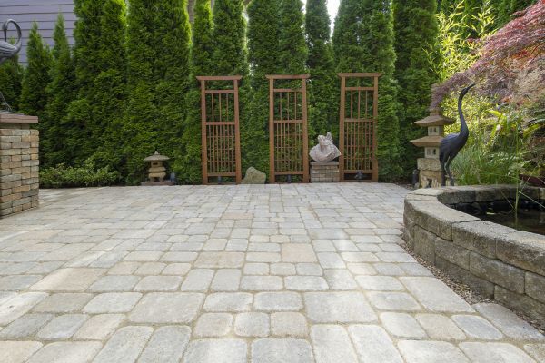 Backyard Hardscape Service in Lenexa